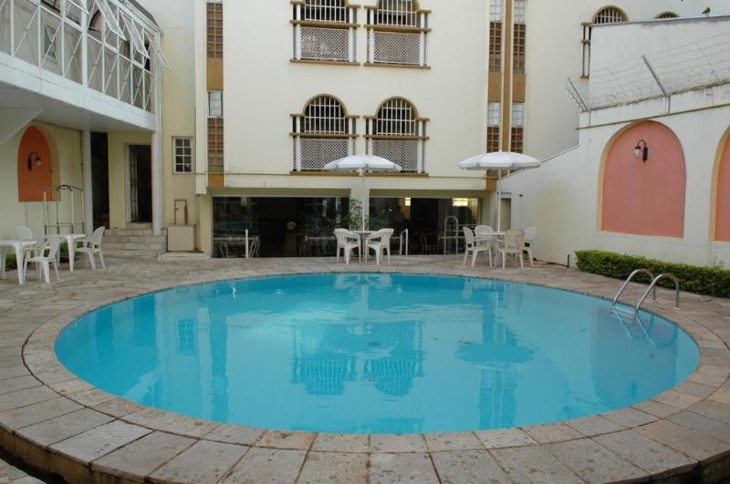 Tamareiras Park Hotel Убераба Екстериор снимка