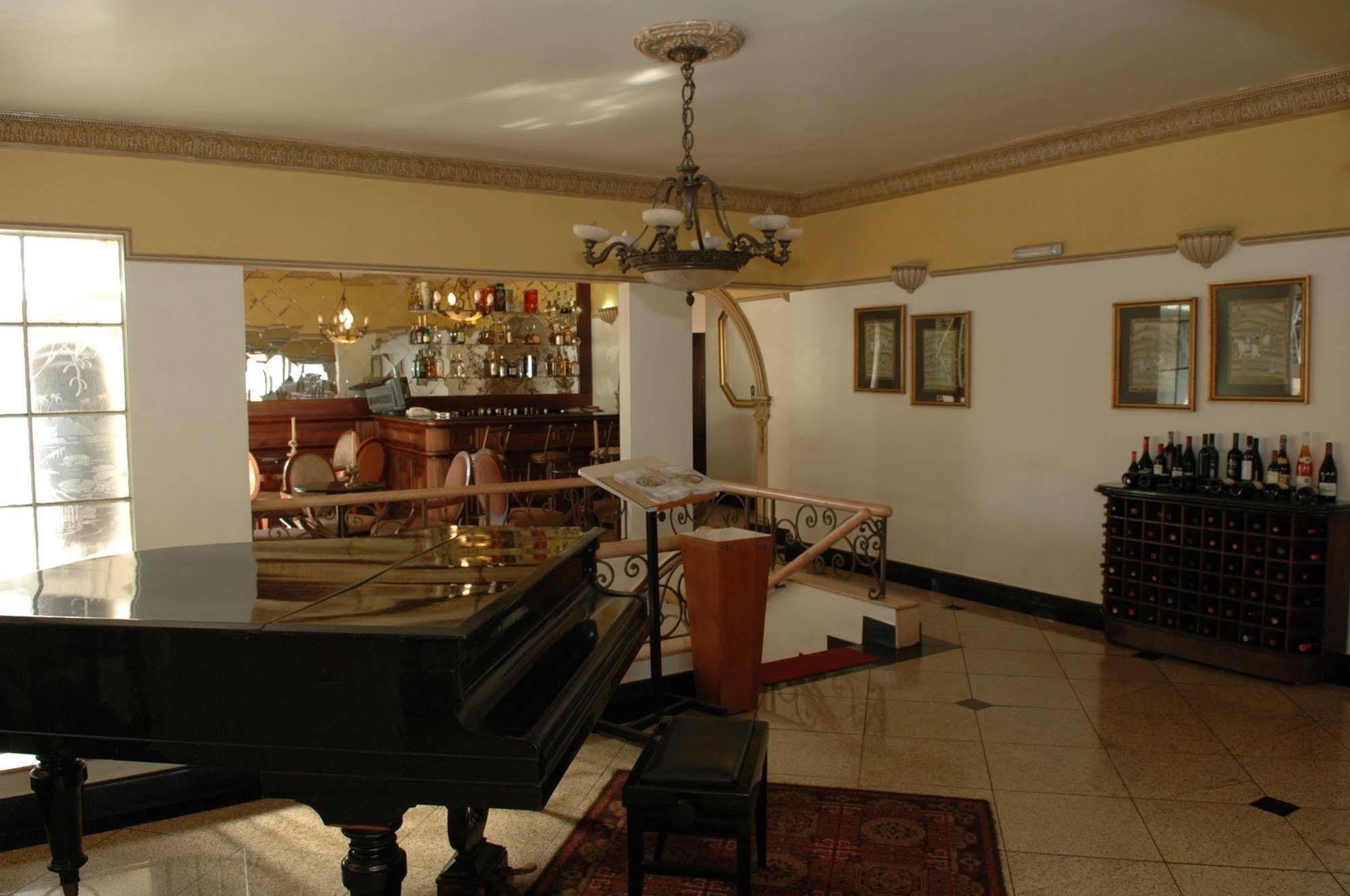 Tamareiras Park Hotel Убераба Екстериор снимка