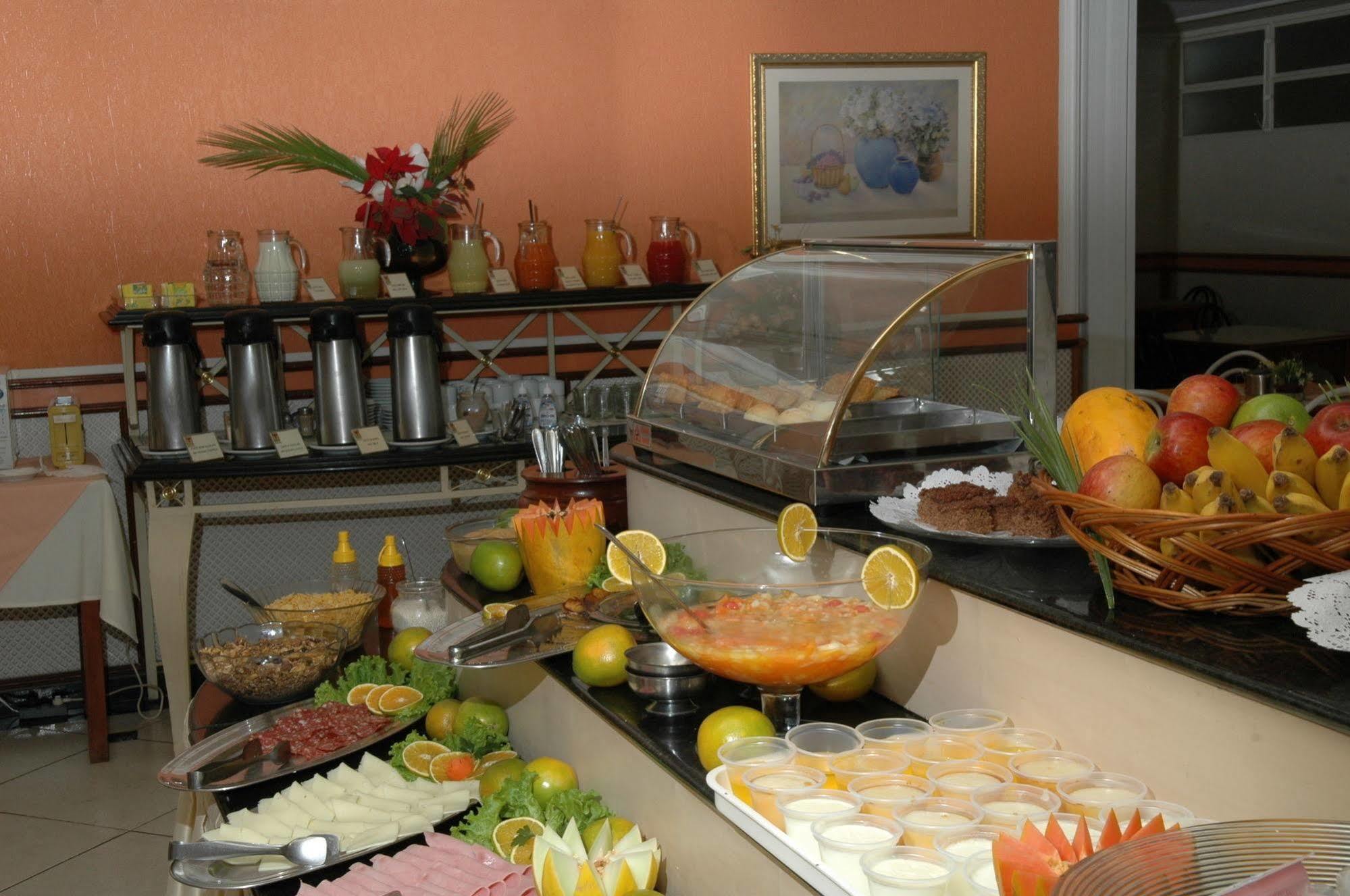 Tamareiras Park Hotel Убераба Екстериор снимка