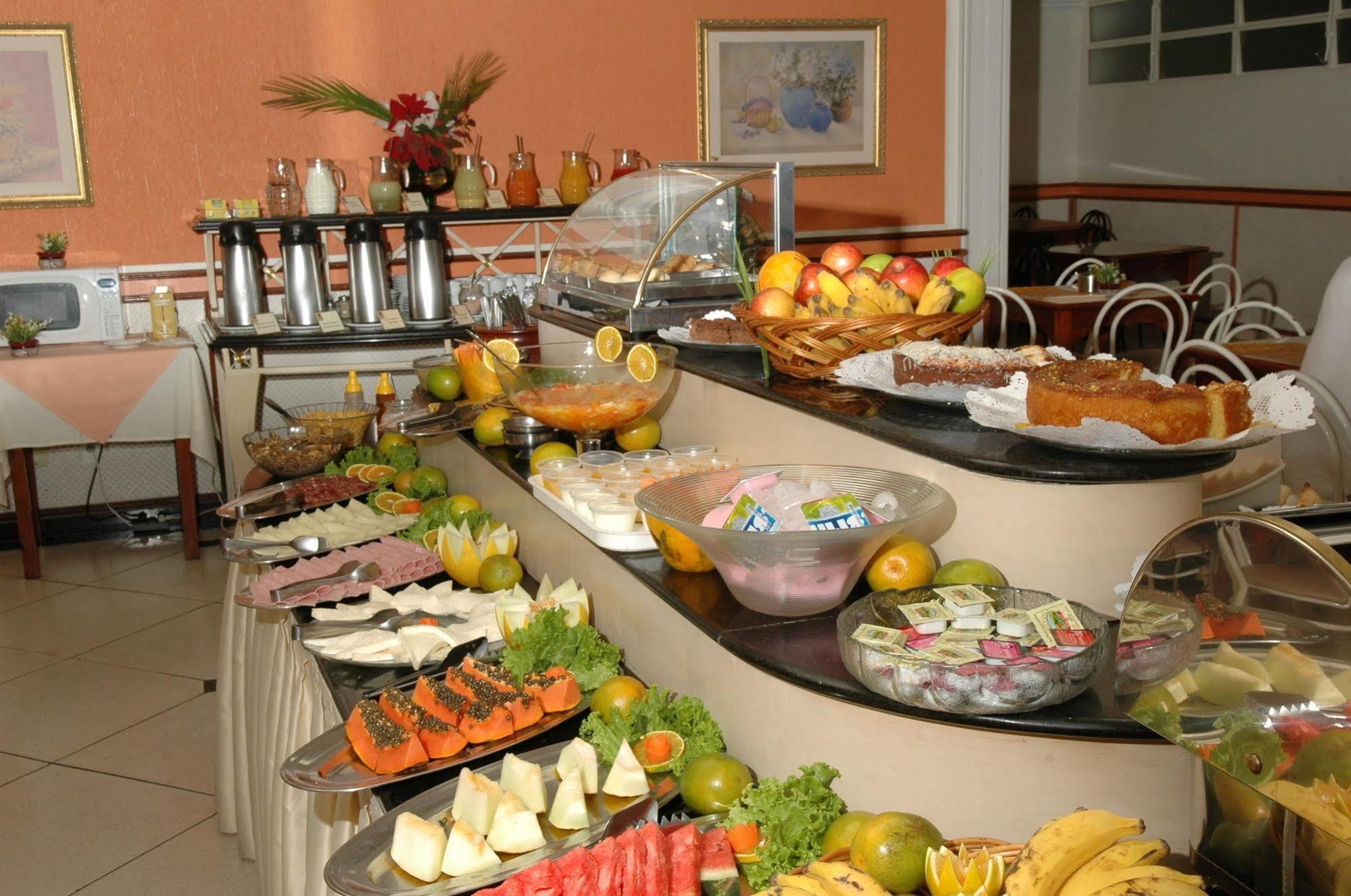Tamareiras Park Hotel Убераба Екстериор снимка